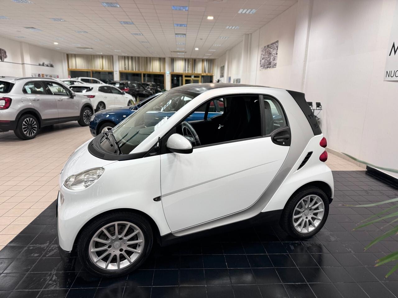 Smart ForTwo 800 33 kW coupé pure cdi