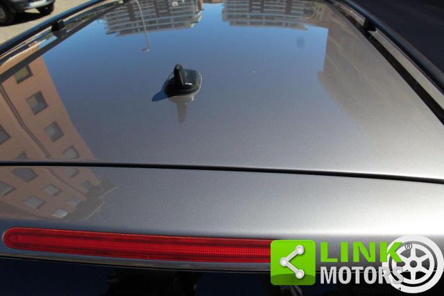 VOLKSWAGEN Touran 1.9 TDI 105CV DPF Highline 7 Posti per Neopatent..