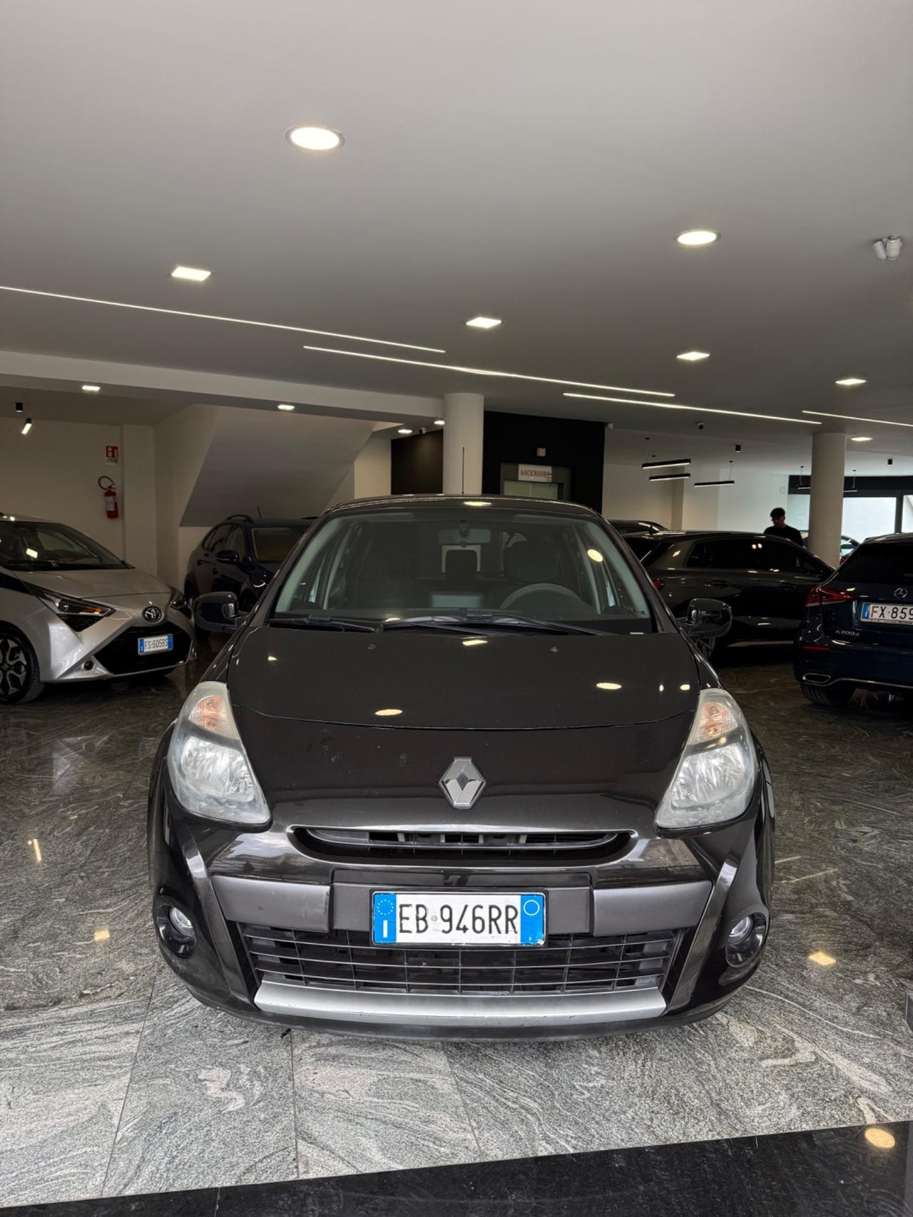 Renault Clio 1.2 16V 5 porte Dynamique