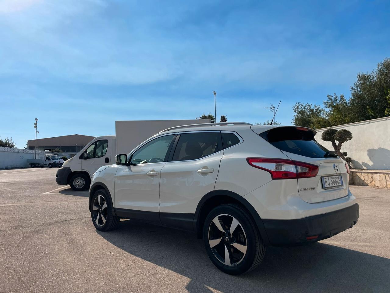 NISSAN QASHQAI 1.6 dCi X-Tronic 2WD Black Edition