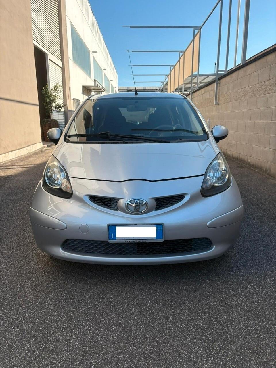 Toyota Aygo 5porte 1.0 68cv SOL CLIMA/RADIO