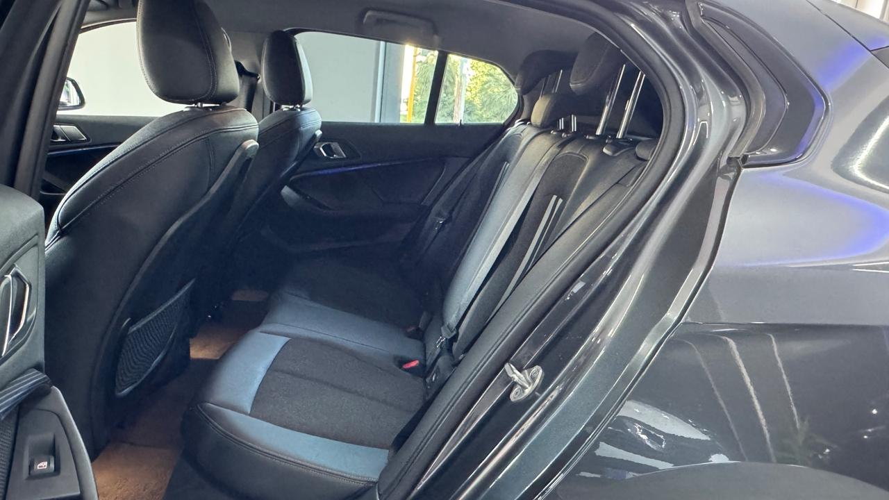Bmw Serie 1 116d 5p.Sport-2019