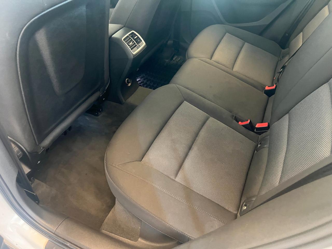 Audi Q3 2.0 TDI 150 CV Sport tetto apribile e panoramico unico proprietario