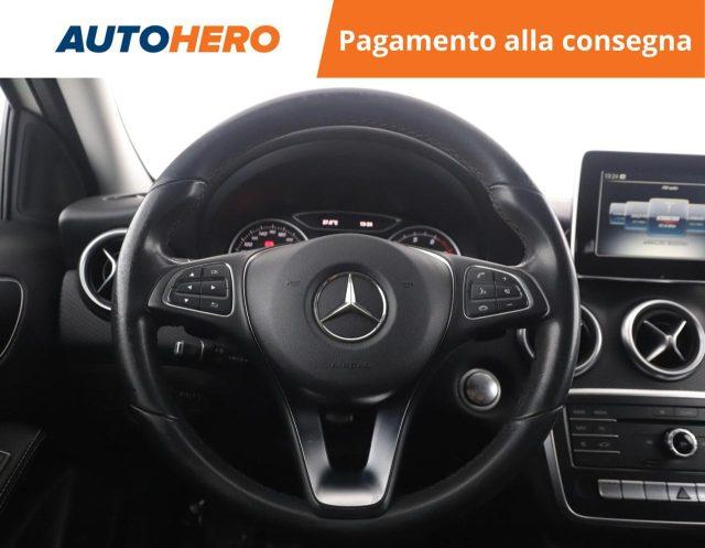 MERCEDES-BENZ A 180 Executive