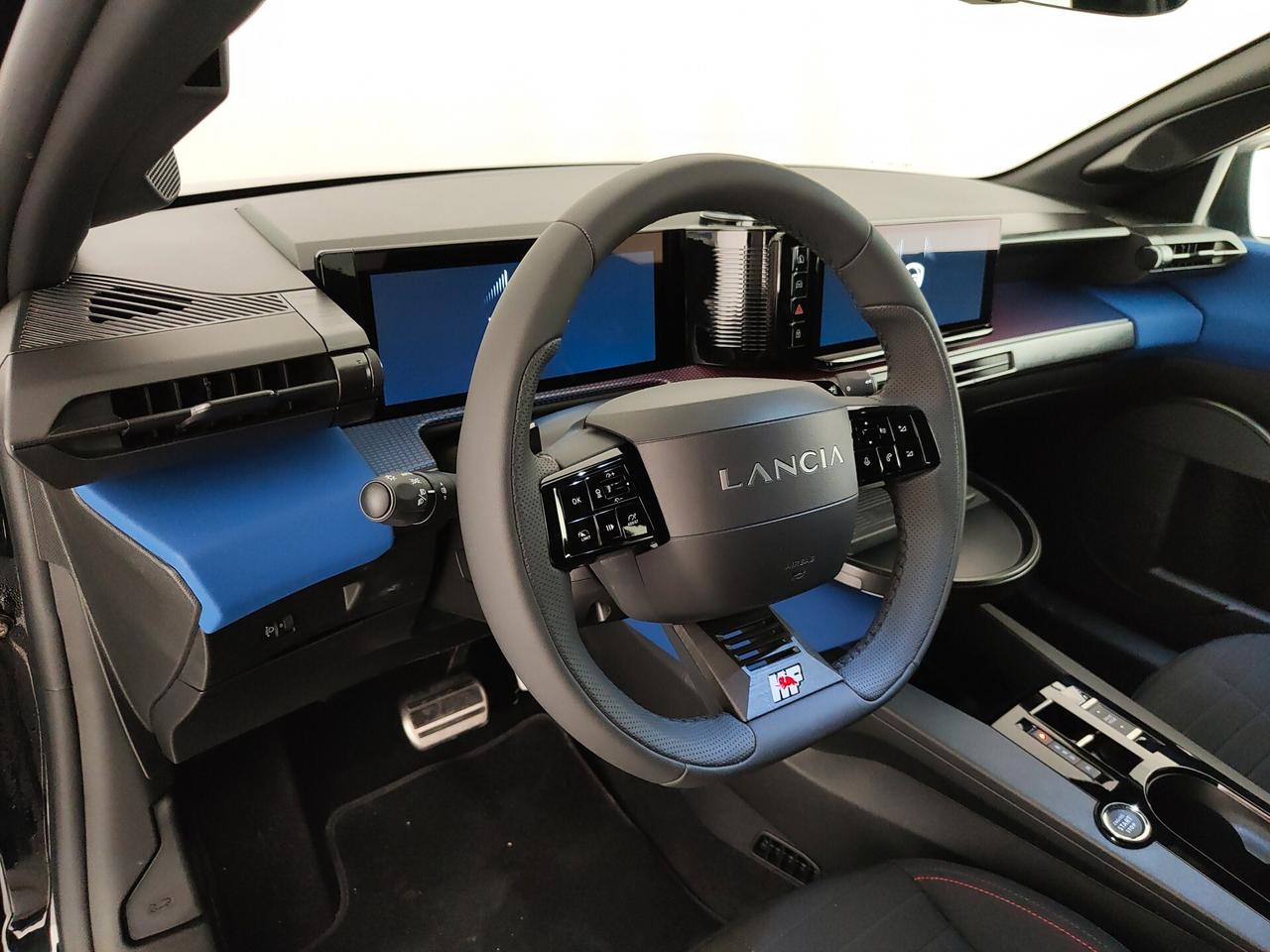 Lancia Ypsilon Hybrid e-DCT HF Line