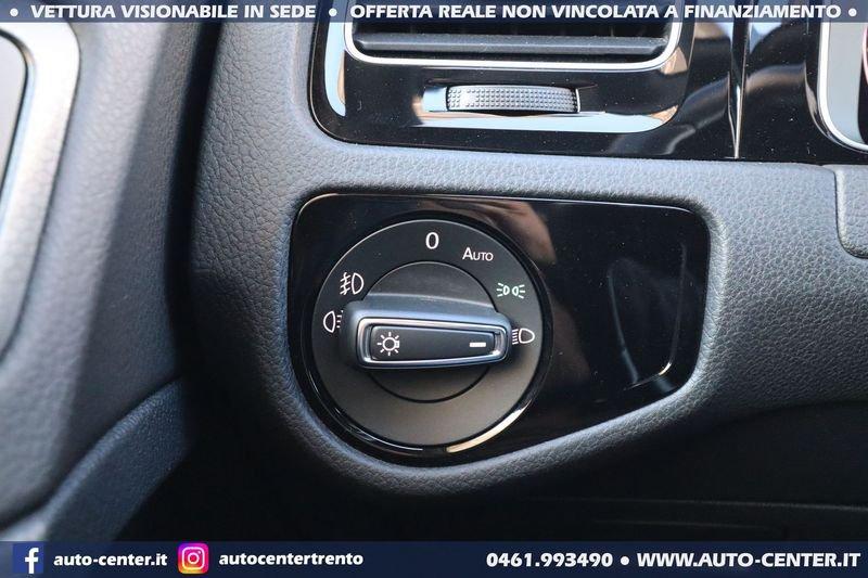 Volkswagen Golf GT 7.5 GTI Performance DSG 2.0 TSI 5p