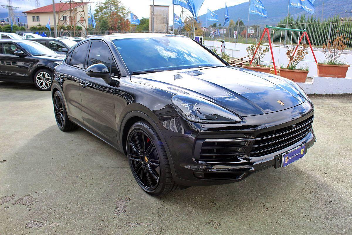 PORSCHE - Cayenne Coupe'