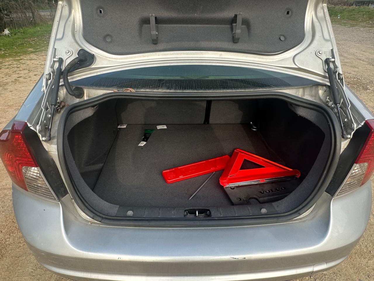 Volvo S40 1.6 16V cat Summum