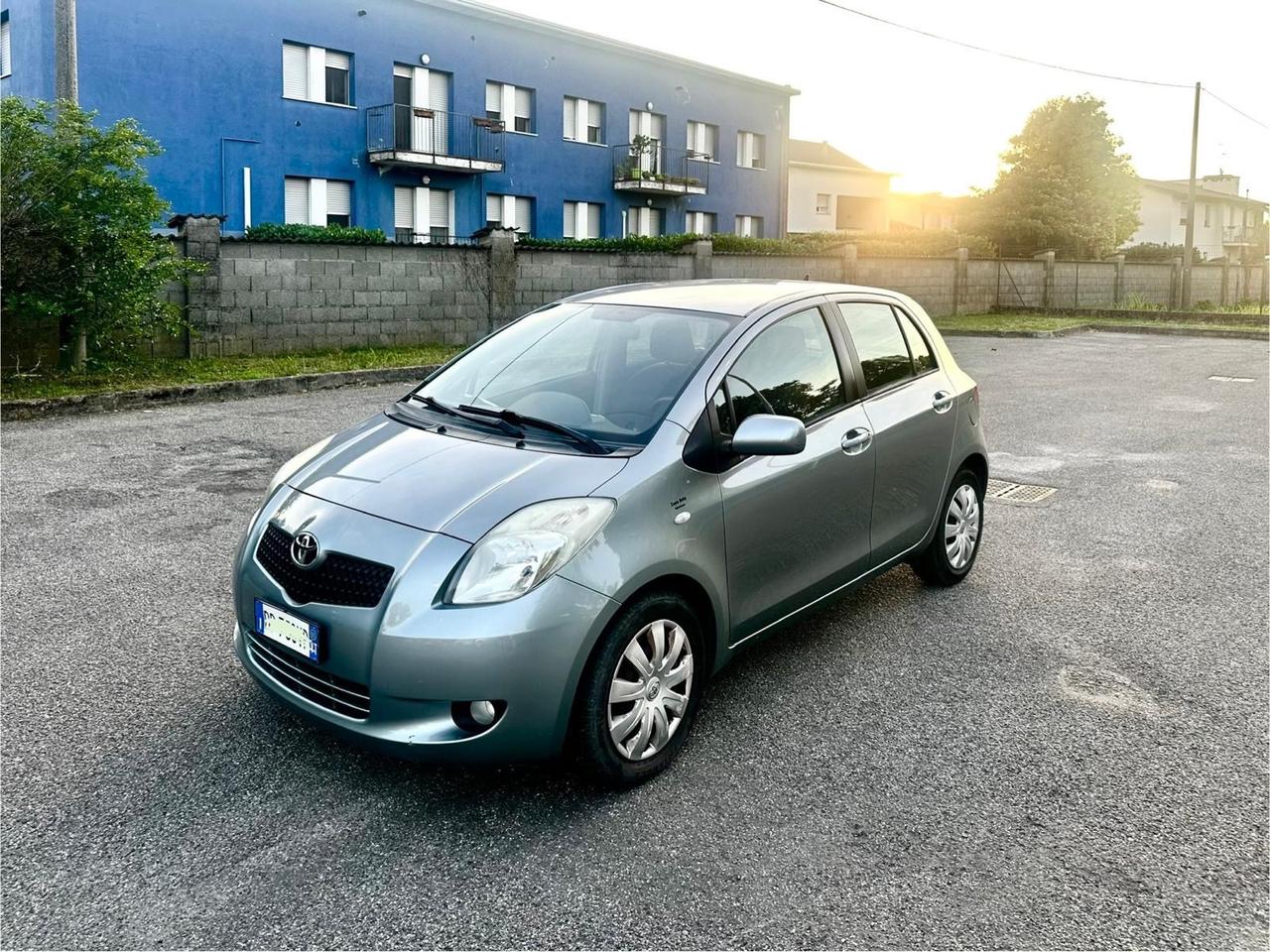 Toyota Yaris 1.3 5 porte Sol