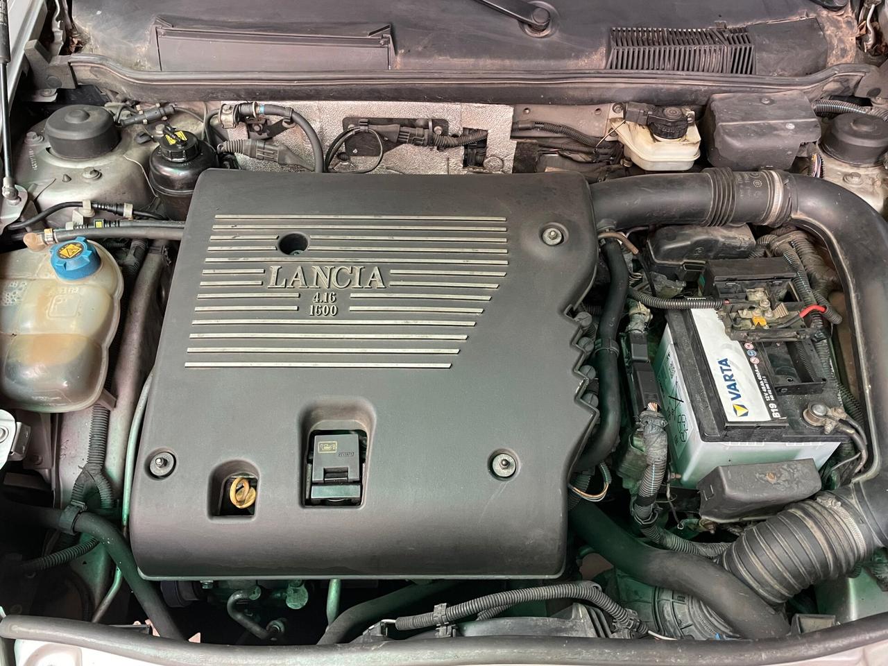 Lancia Lybra 1.6i 16V cat LX