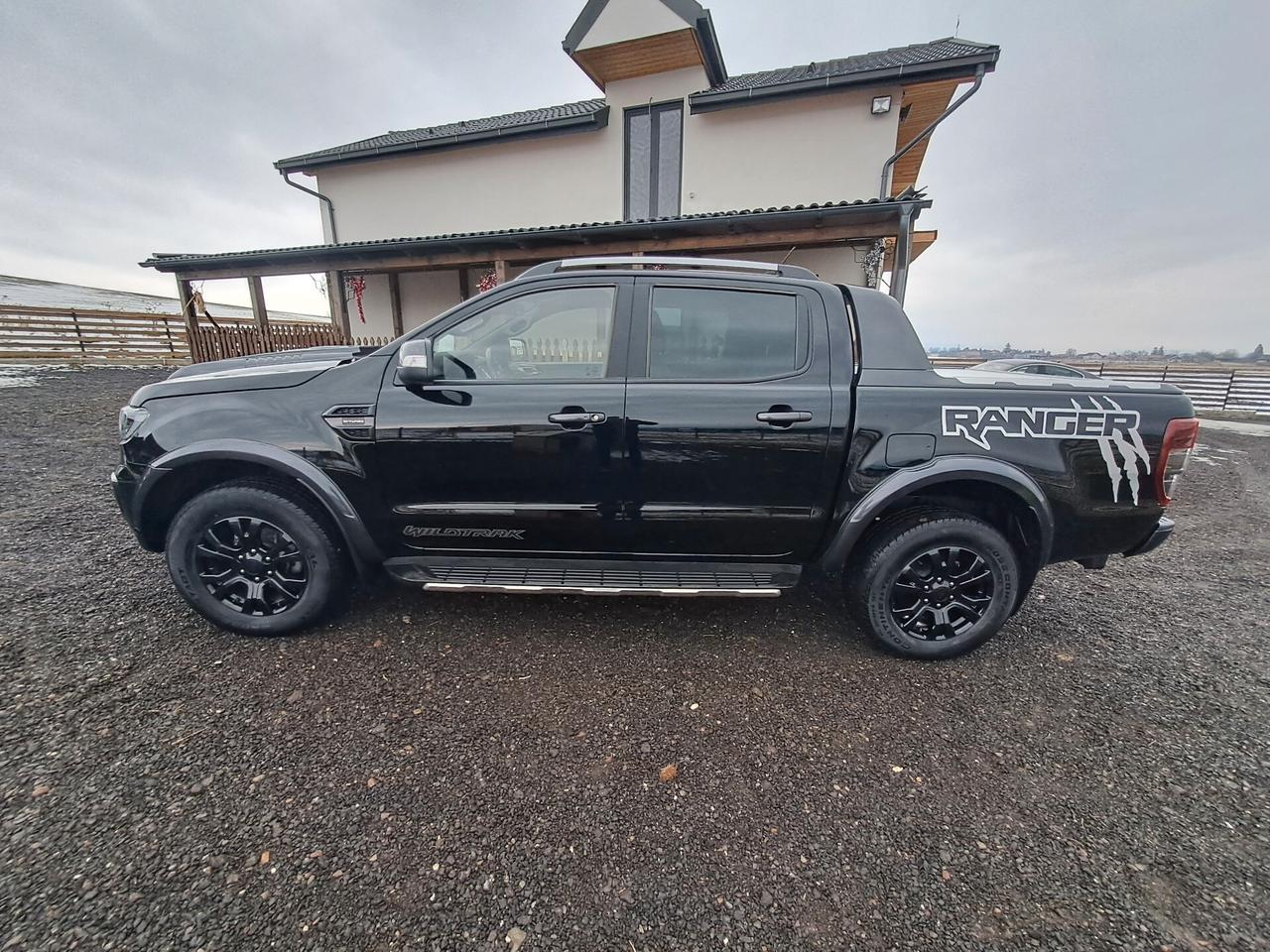 Ford Ranger 2.0 ECOBLUE aut. 213 CV DC Wildtrak 5 posti