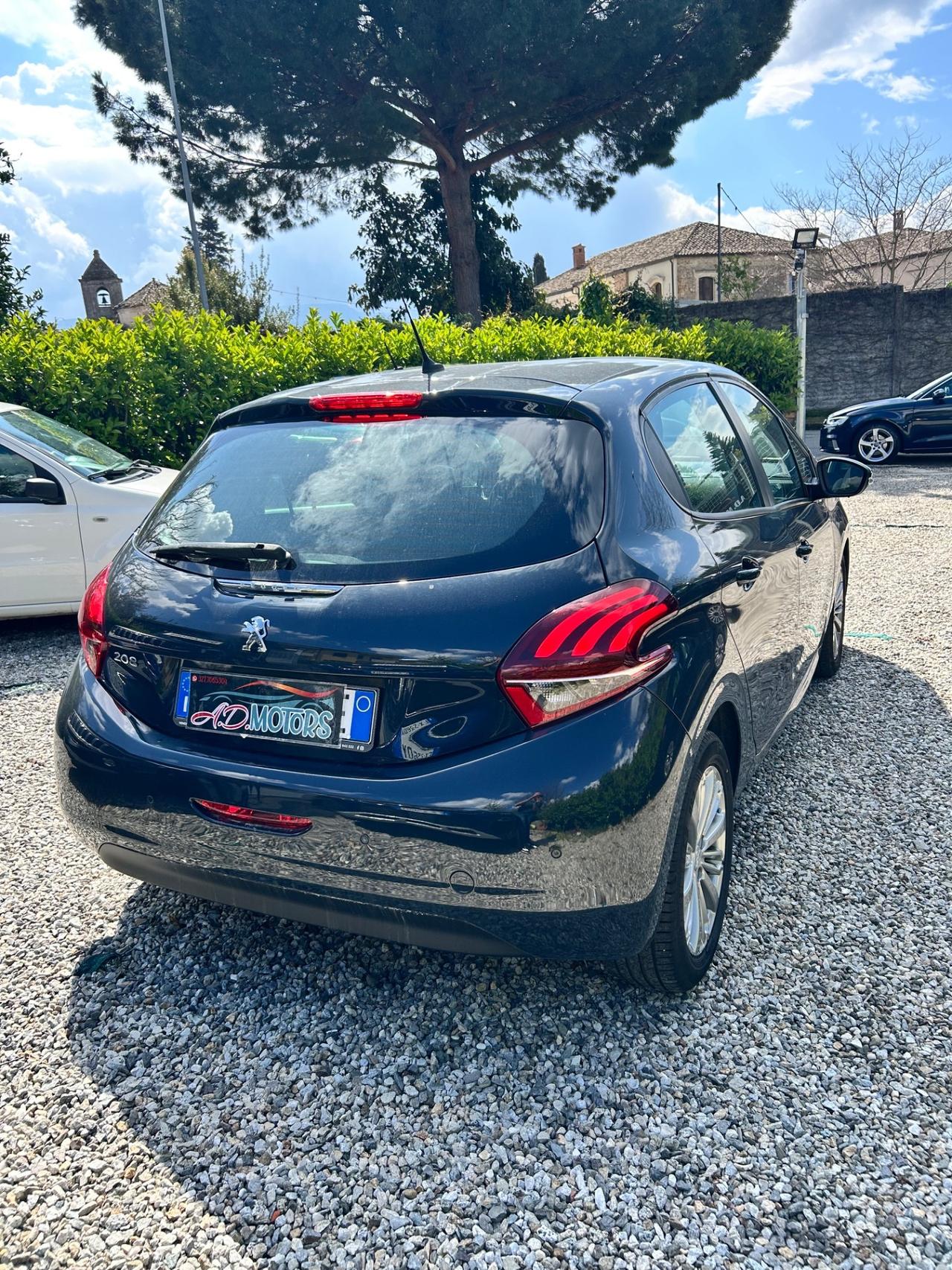 Peugeot 208 PureTech 82 5 porte Allure