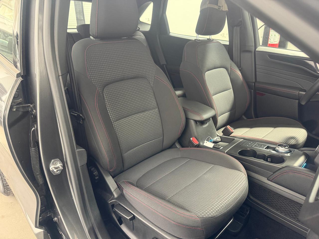 Ford Kuga 2.5 Full Hybrid 190 CV CVT 2WD ST-Line Design
