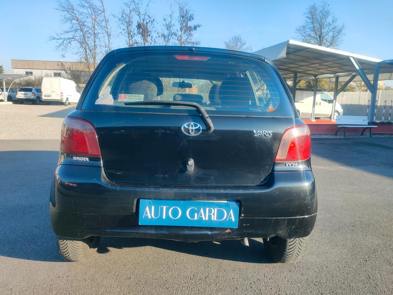 Toyota Yaris 1.0i 16V cat 5 porte