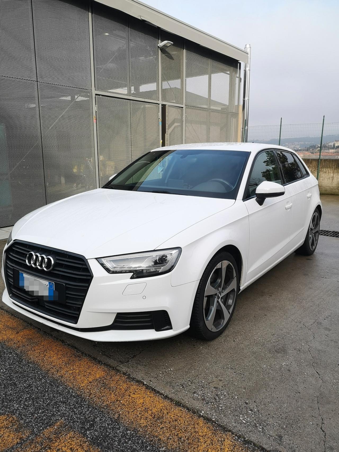 Audi A3 SPB 35 TFSI COD Business - 2018