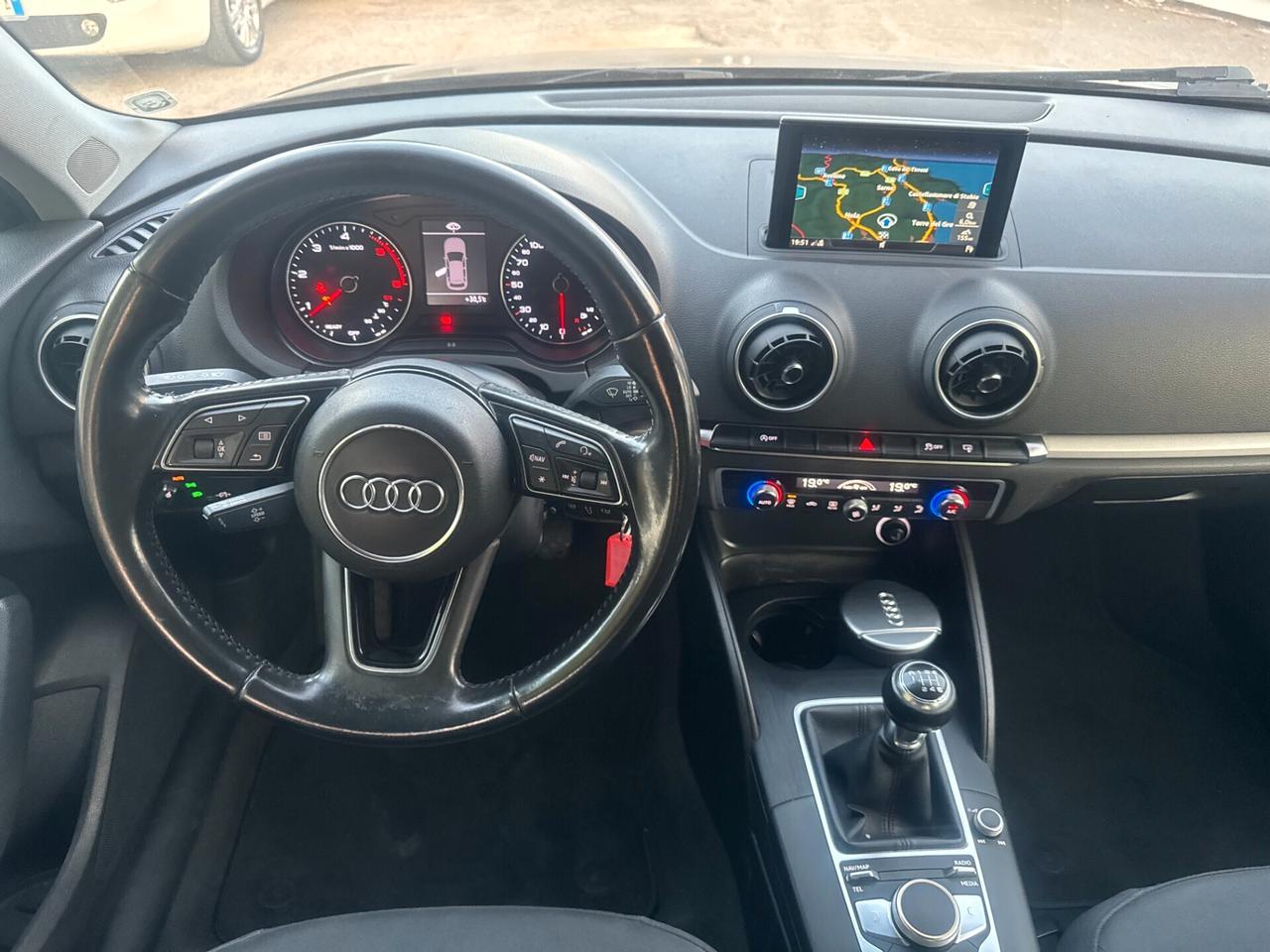 Audi A3 Sportback 1.6 TDI 110CV Sport LED NAV