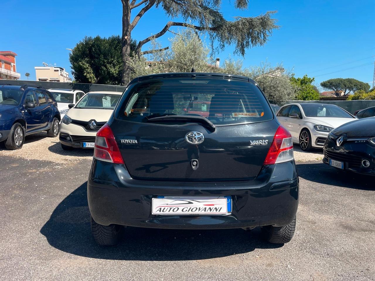 Toyota Yaris 1.0 5 porte Sol