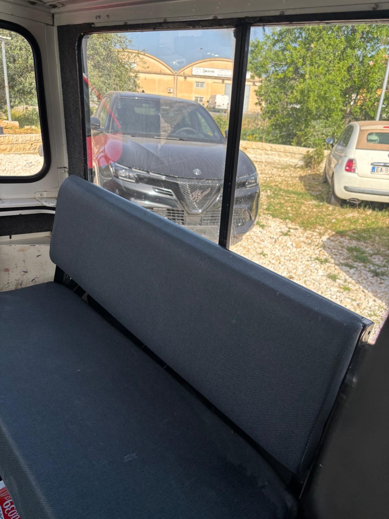 Land Rover Defender 90 diesel Hard-top