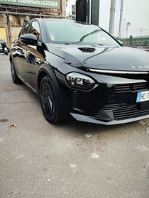 Lancia Ypsilon Hybrid e-DCT Edizione Cassina