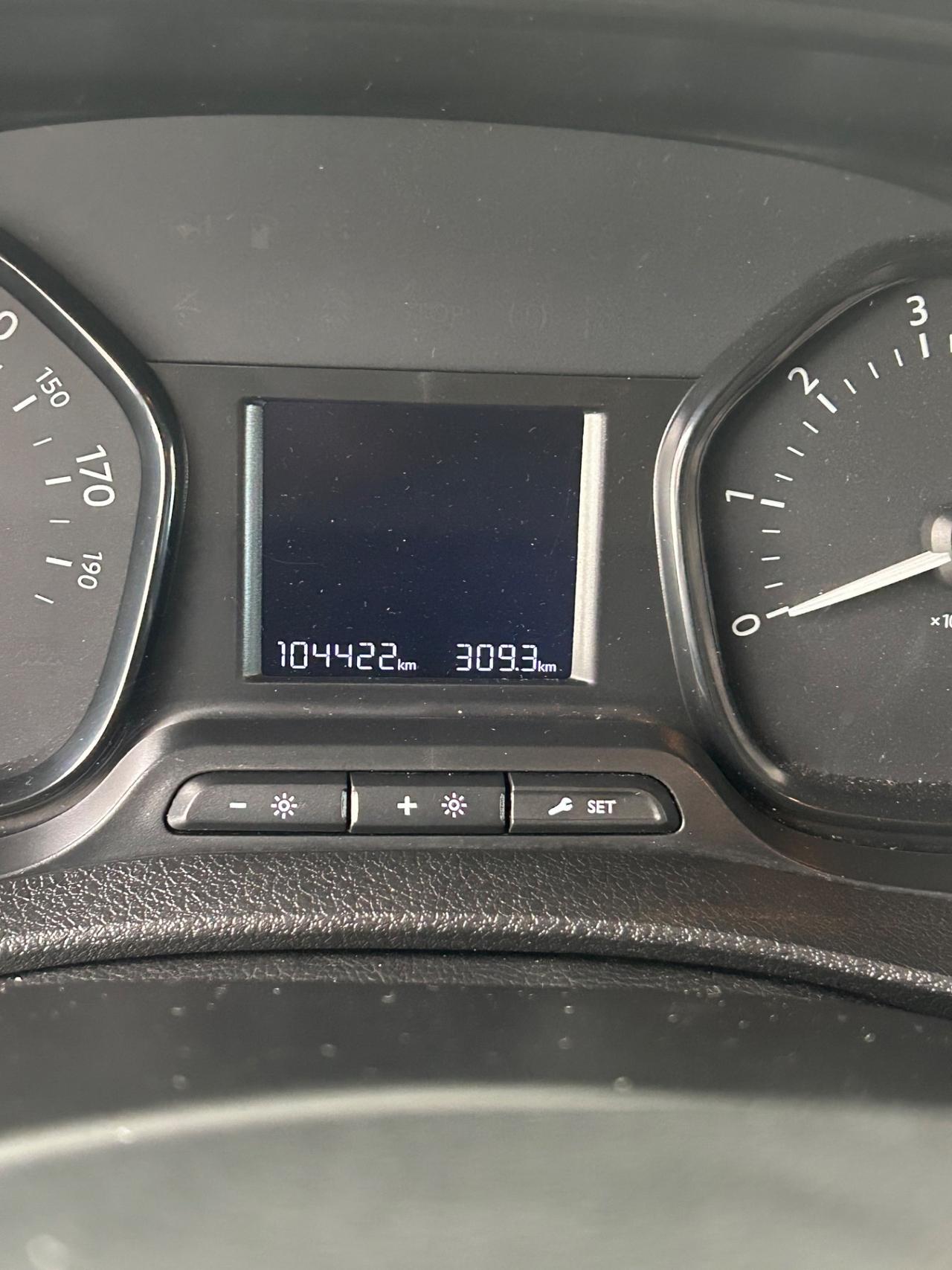 Peugeot Traveller BlueHDi 150 S&S Compact Business