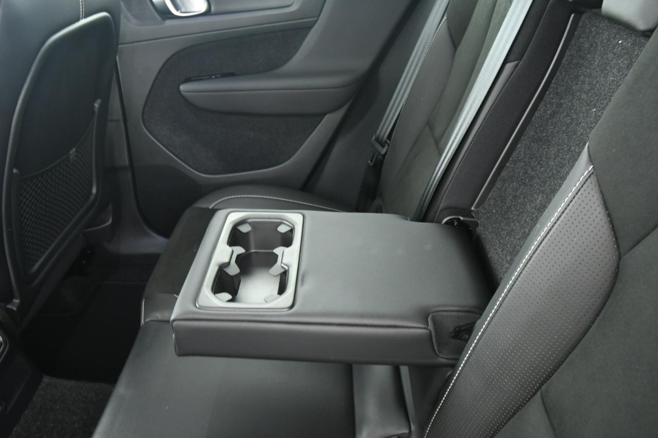 VOLVO XC40 1.5 t5 phev R-design auto LED+CAMERA+APP CONNECT
