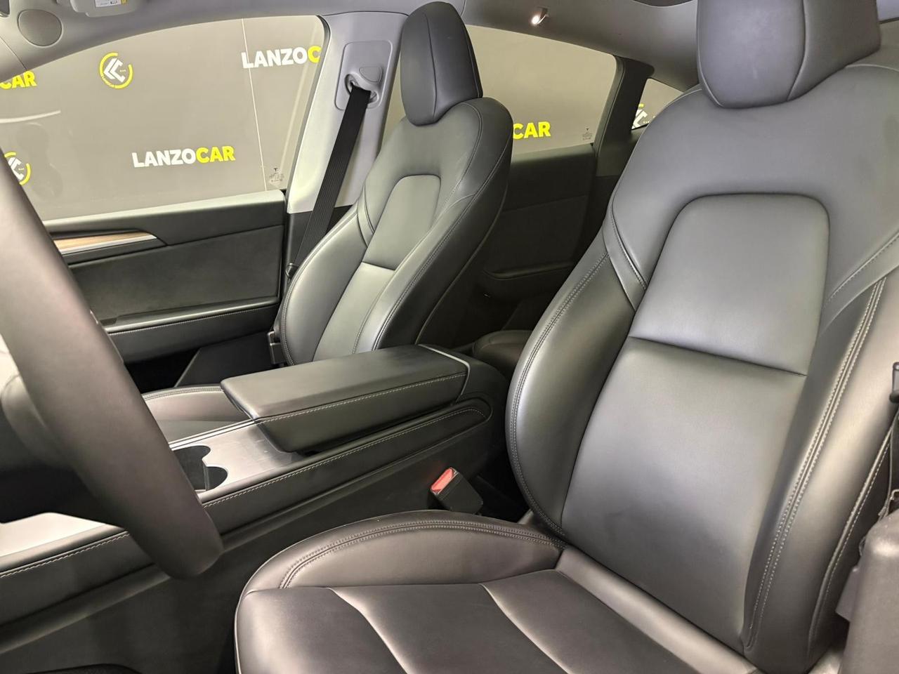 Tesla Model Y *LONG RANGE*DUAL MOTOR*