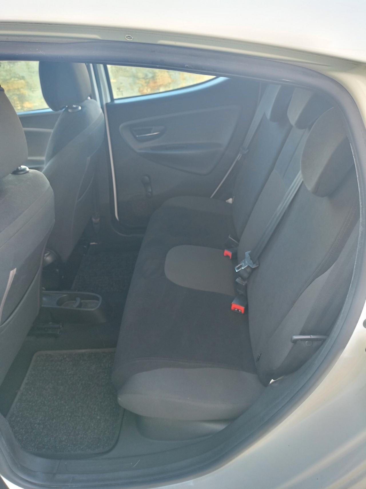 Lancia Ypsilon 1.200 GPL unico proprietario