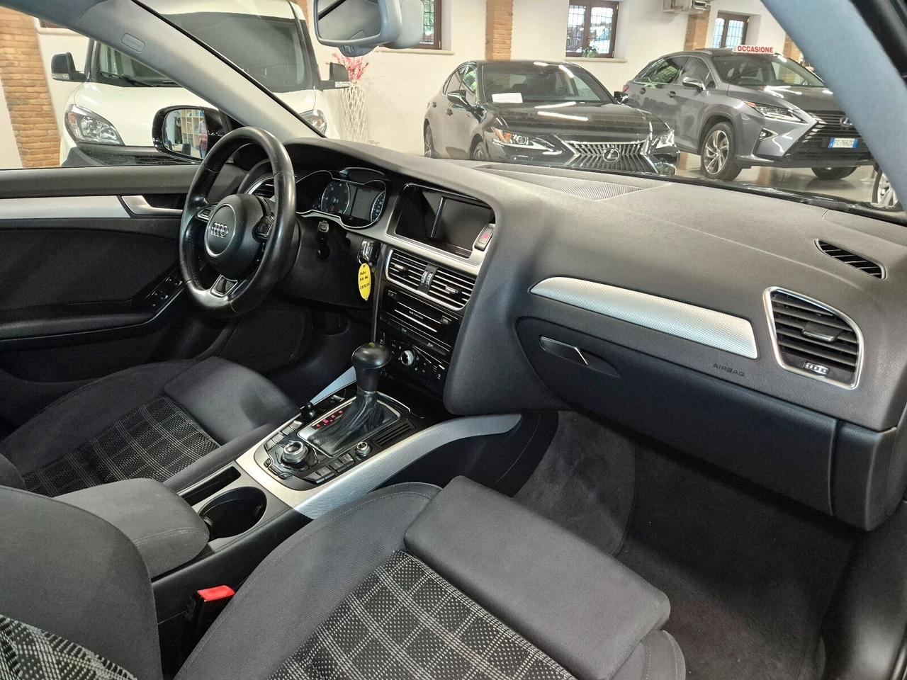 Audi A4 Avant 2.0 Aut. S.Line *Gancio traino* 177CV