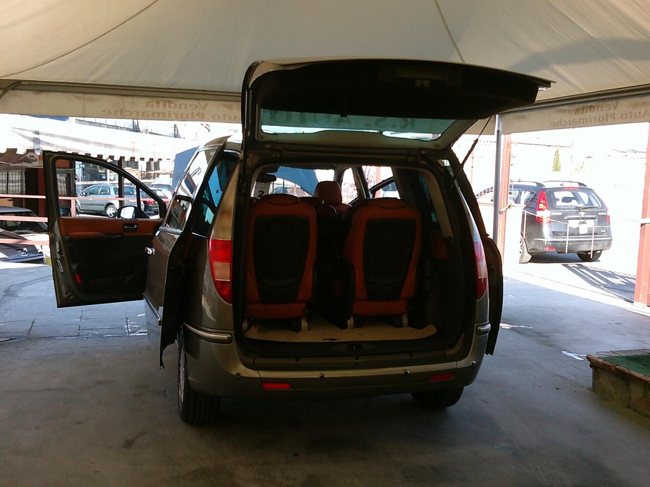 Lancia Phedra 2.2 JTD Emblema Plus 06