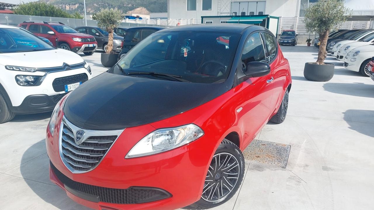 Lancia Ypsilon 1.3 MJT 16V 95 CV 5 porte 2012