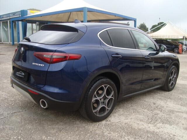 Alfa Romeo Stelvio 2.2 Turbodiesel 210 CV AT8 Q4 Executive