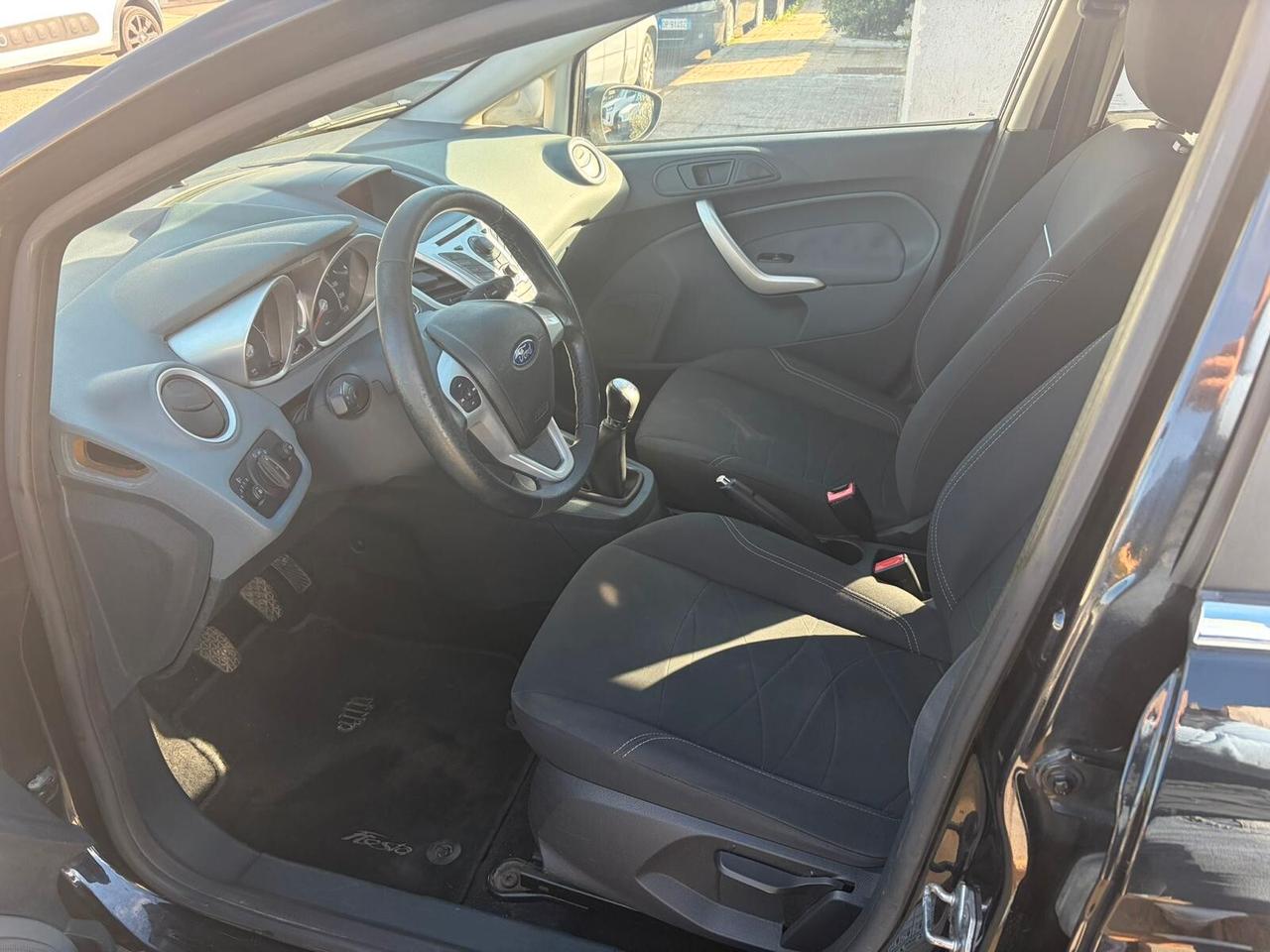 Ford Fiesta 1.4 TDCi 5p. Titanium