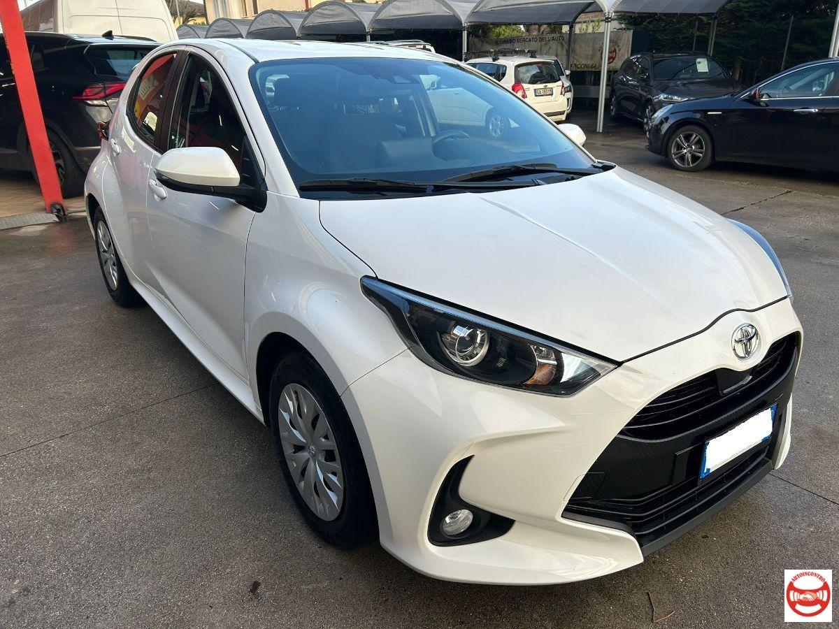 TOYOTA - Yaris 1.0 Active