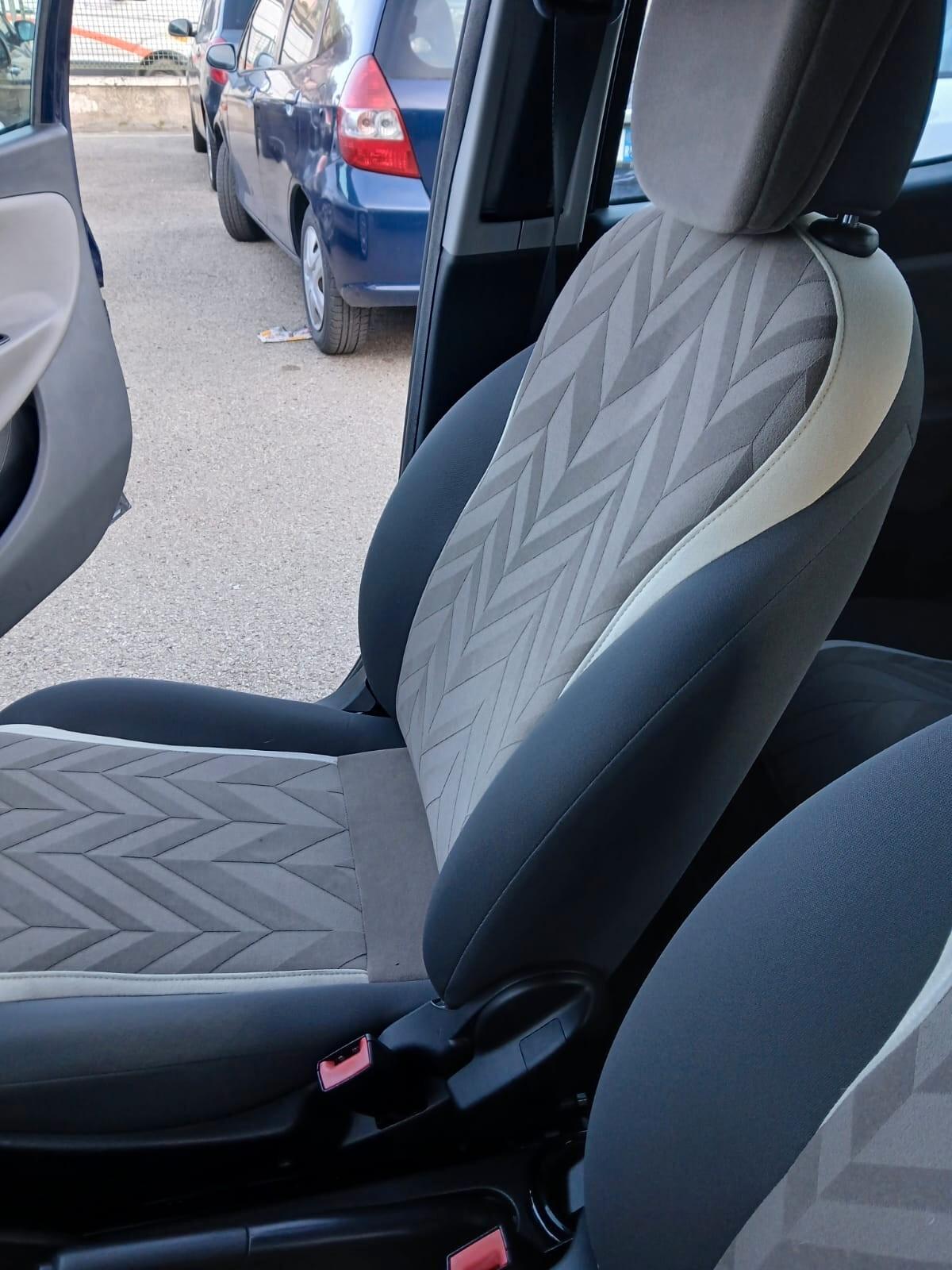 Lancia Ypsilon 1.2 69 CV 5 porte GPL Ecochic Gold