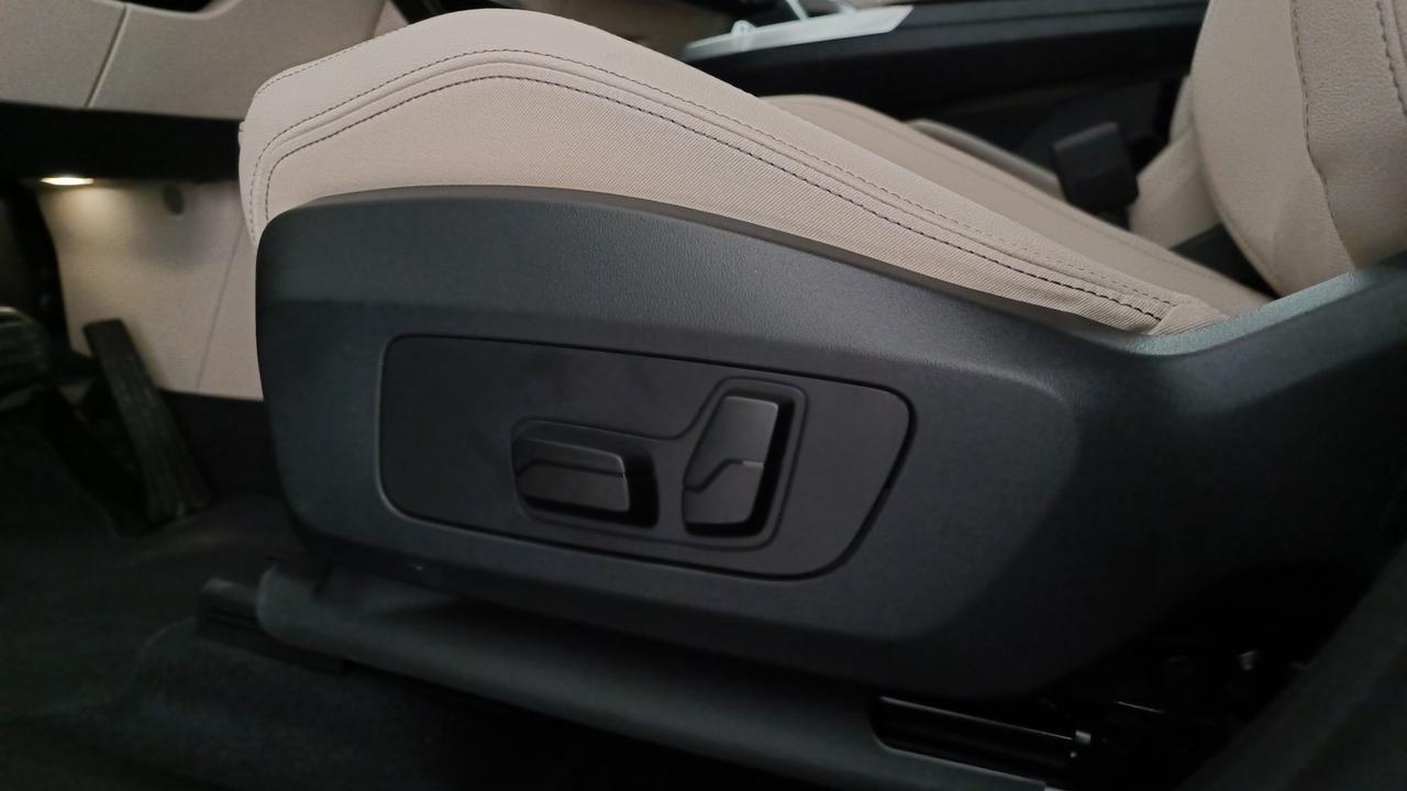 BMW X1 xdrive23d mhev 48V X-Line Edition Balance auto