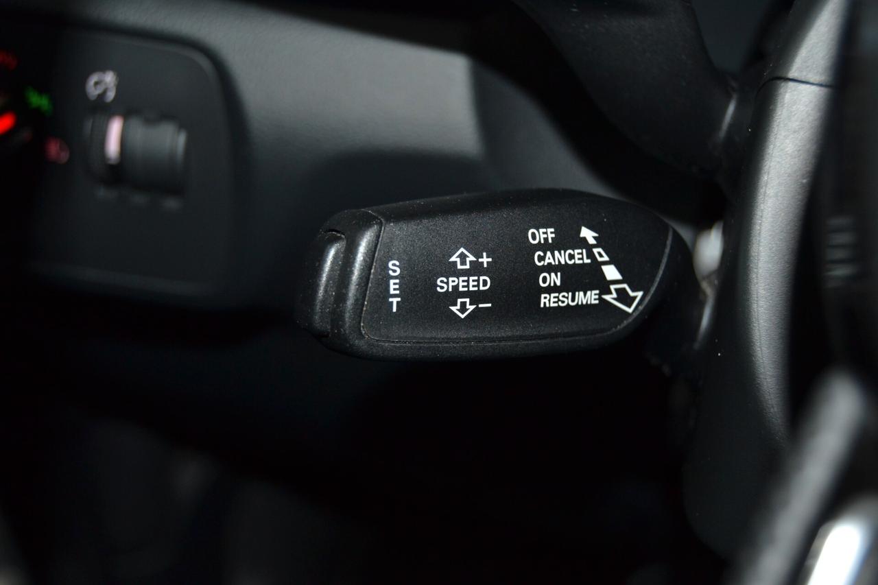 Audi Q3 2.0 TDI S-Line Quattro Tetto/Navi/Xenon