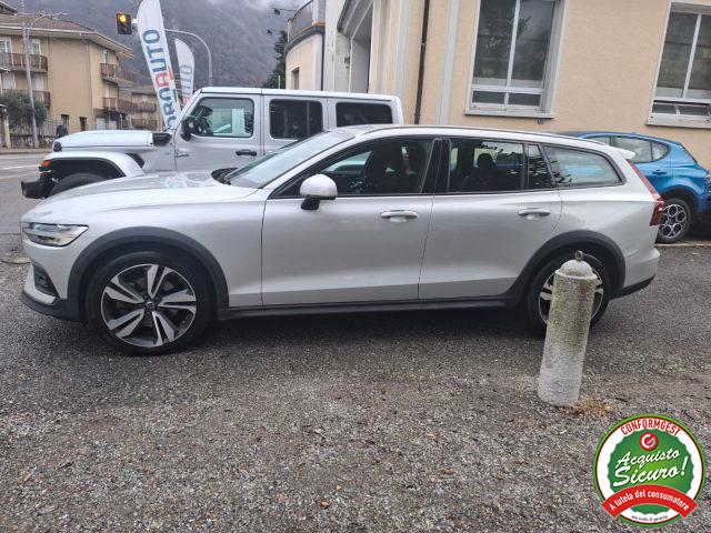 VOLVO V60 Cross Country B4 (d) AWD Geartronic Business Pro Line