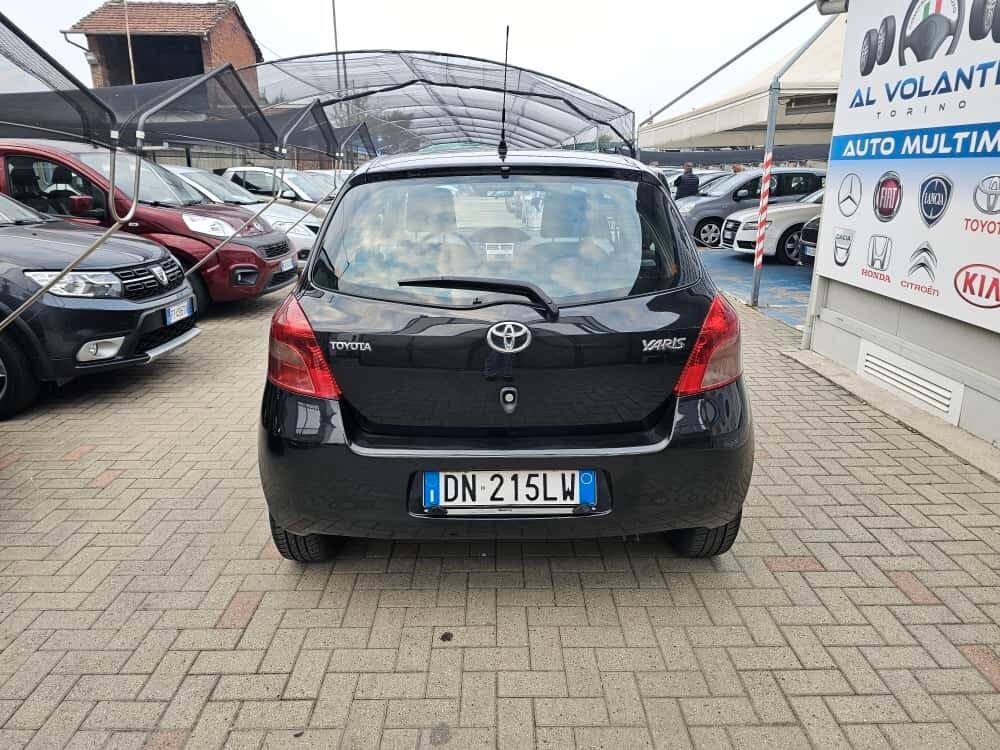Toyota Yaris 1.3 5 porte - Unico proprietario