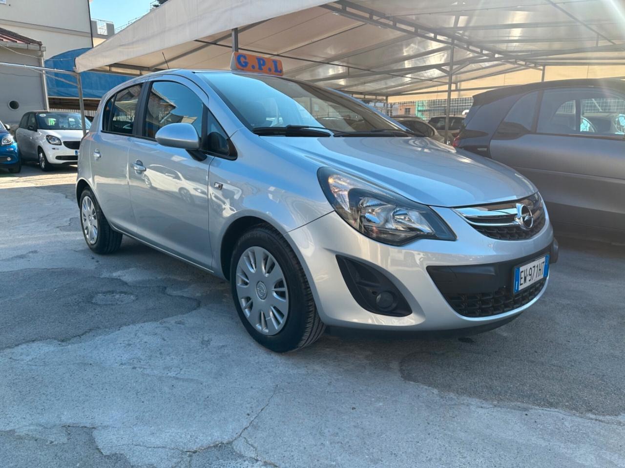 Opel Corsa 1.2 85CV 5 porte GPL-TECH Edition