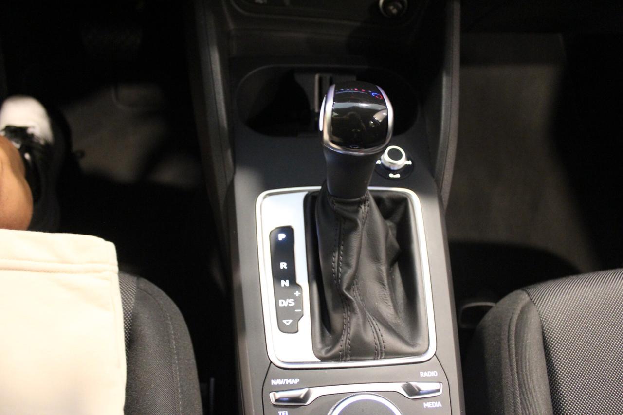 Audi Q2 35 TDI quattro S tronic Business