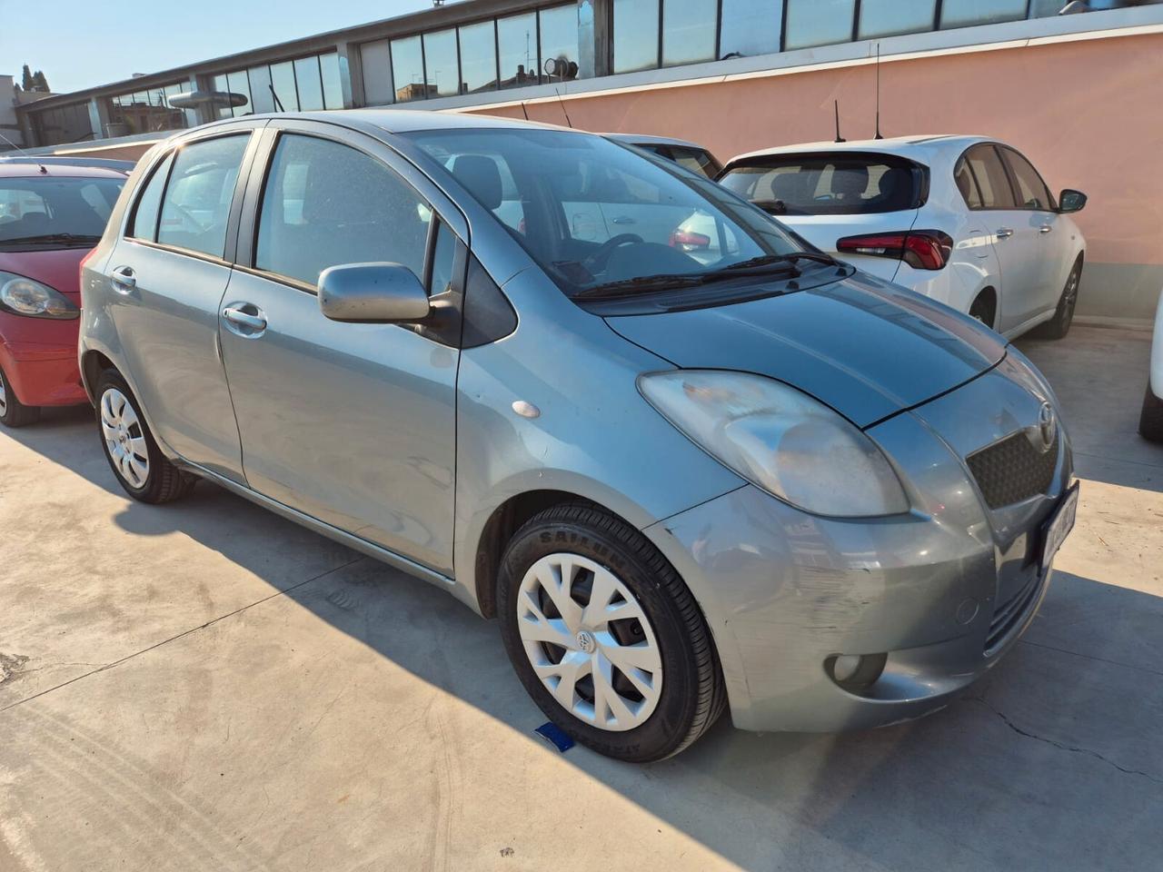 Toyota Yaris 1.3 5 porte