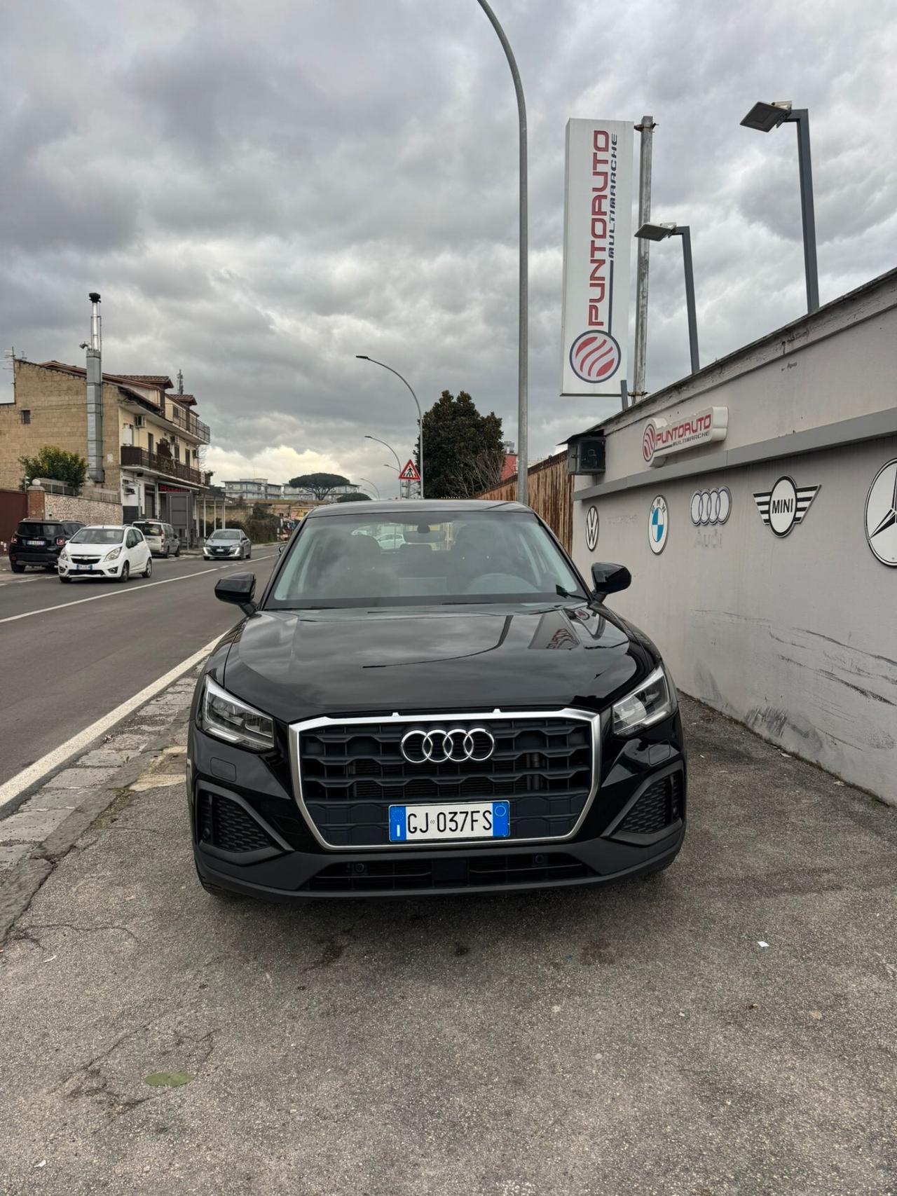 Audi Q2 35 TFSI S tronic Identity Black