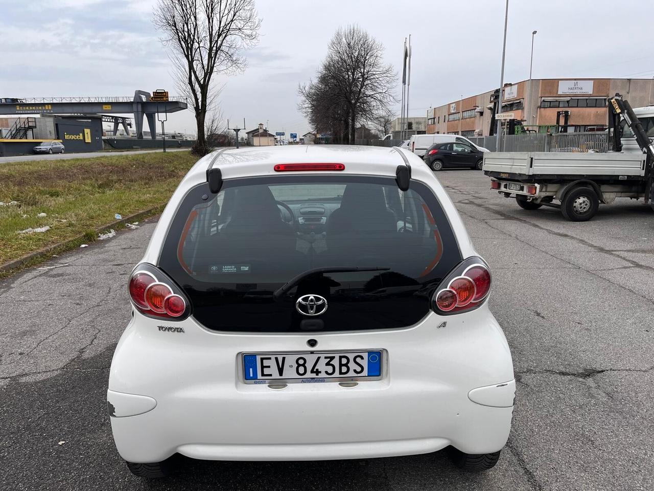 Toyota Aygo 1.0 12V VVT-i 3 porte Active Connect