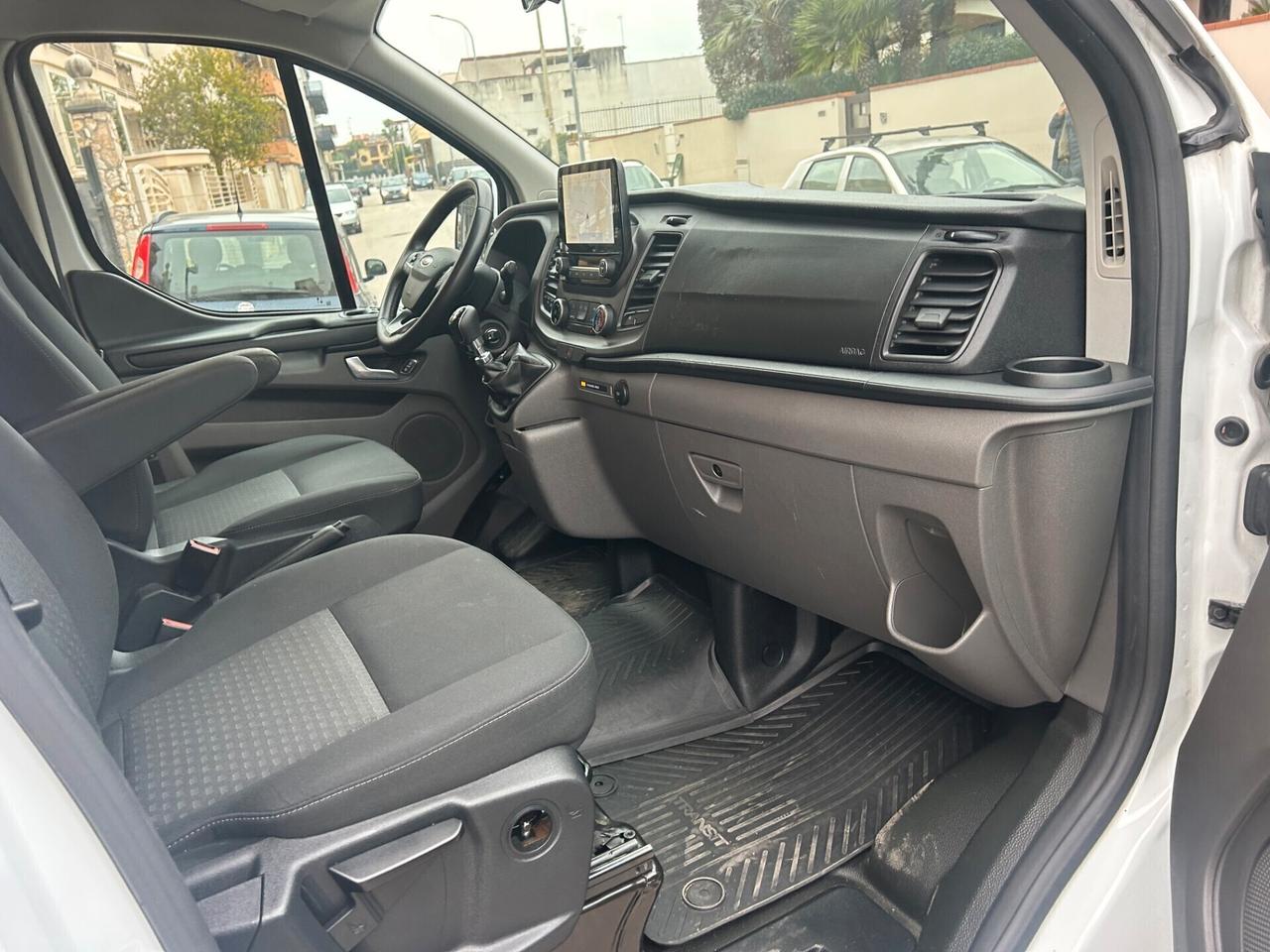 Ford Transit Custom 320 2.0 EcoBlue Hybrid 130 PC Combi Trend