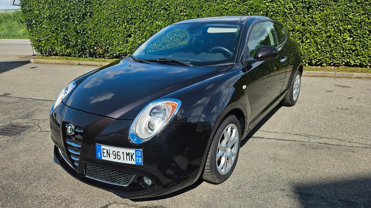 Alfa Romeo MiTo 1.4 105 CV M.air S&S Distinctive Sport Pack
