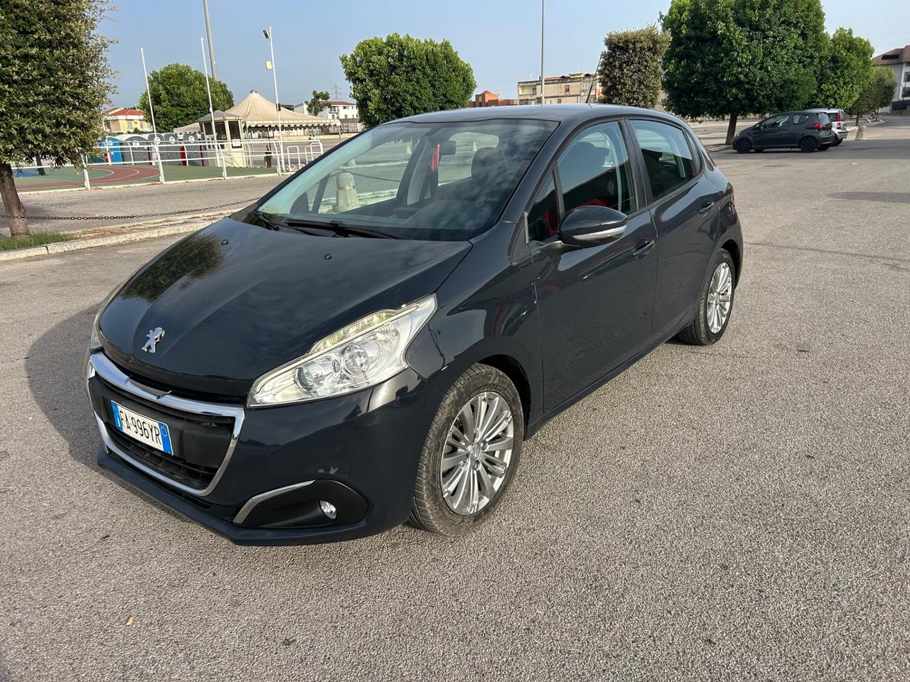 Peugeot 208 BlueHDi 75 5 porte Allure