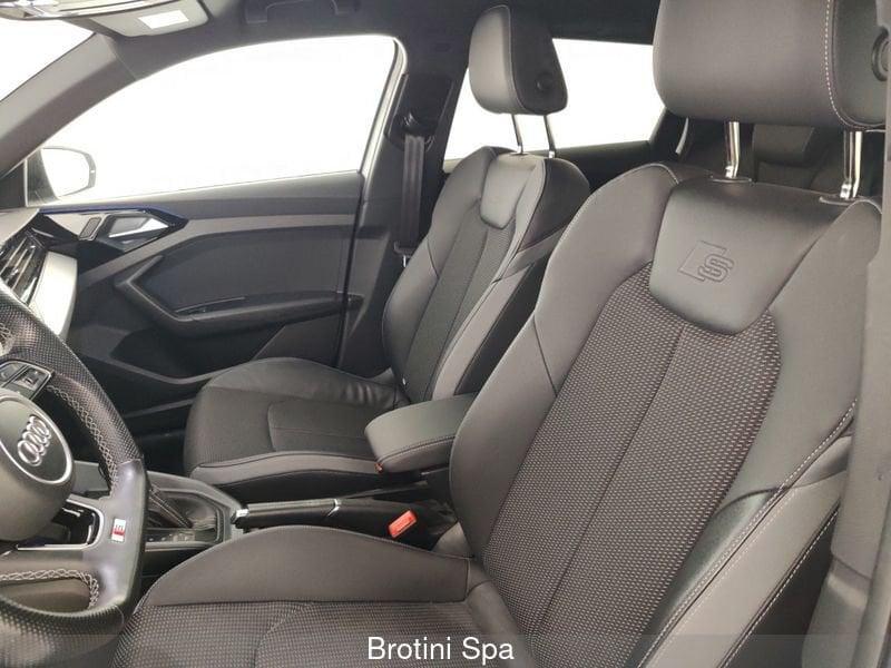 Audi A1 A1 SPB 30 TFSI S tronic Identity Black