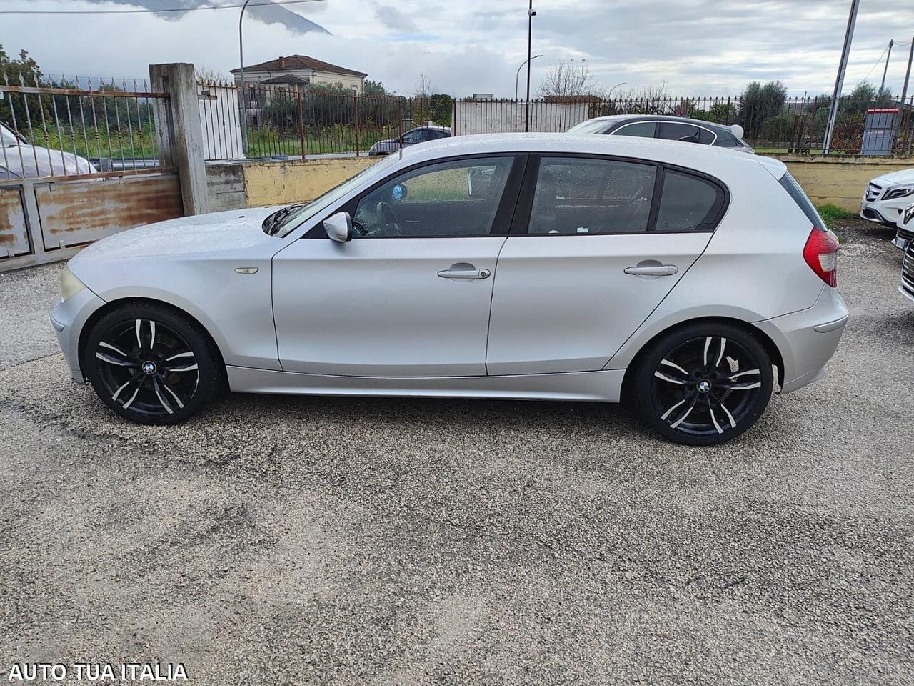 BMW SERIE 1 118D 5P Attiva