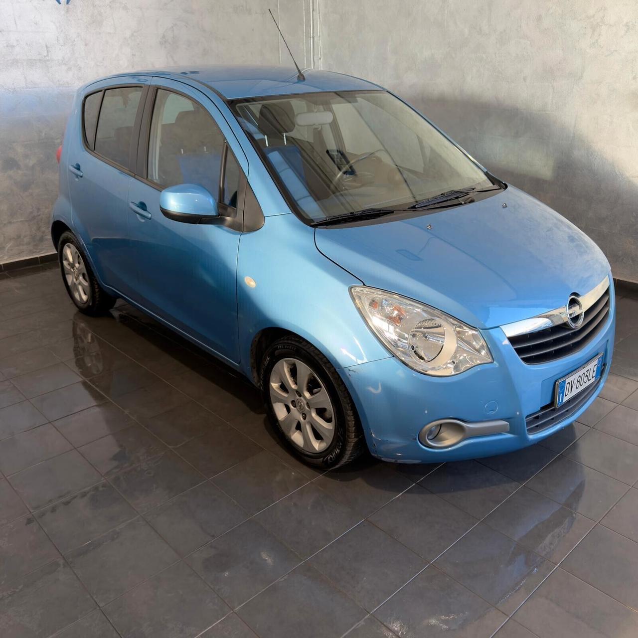Opel Agila 1.2 16V 86CV automatica NEOPATENTATI