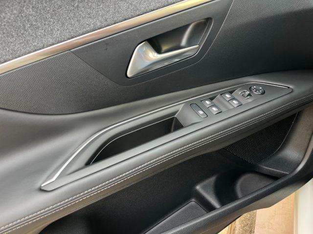 PEUGEOT 3008 1.6BlueHDi 120 EAT6 Allure